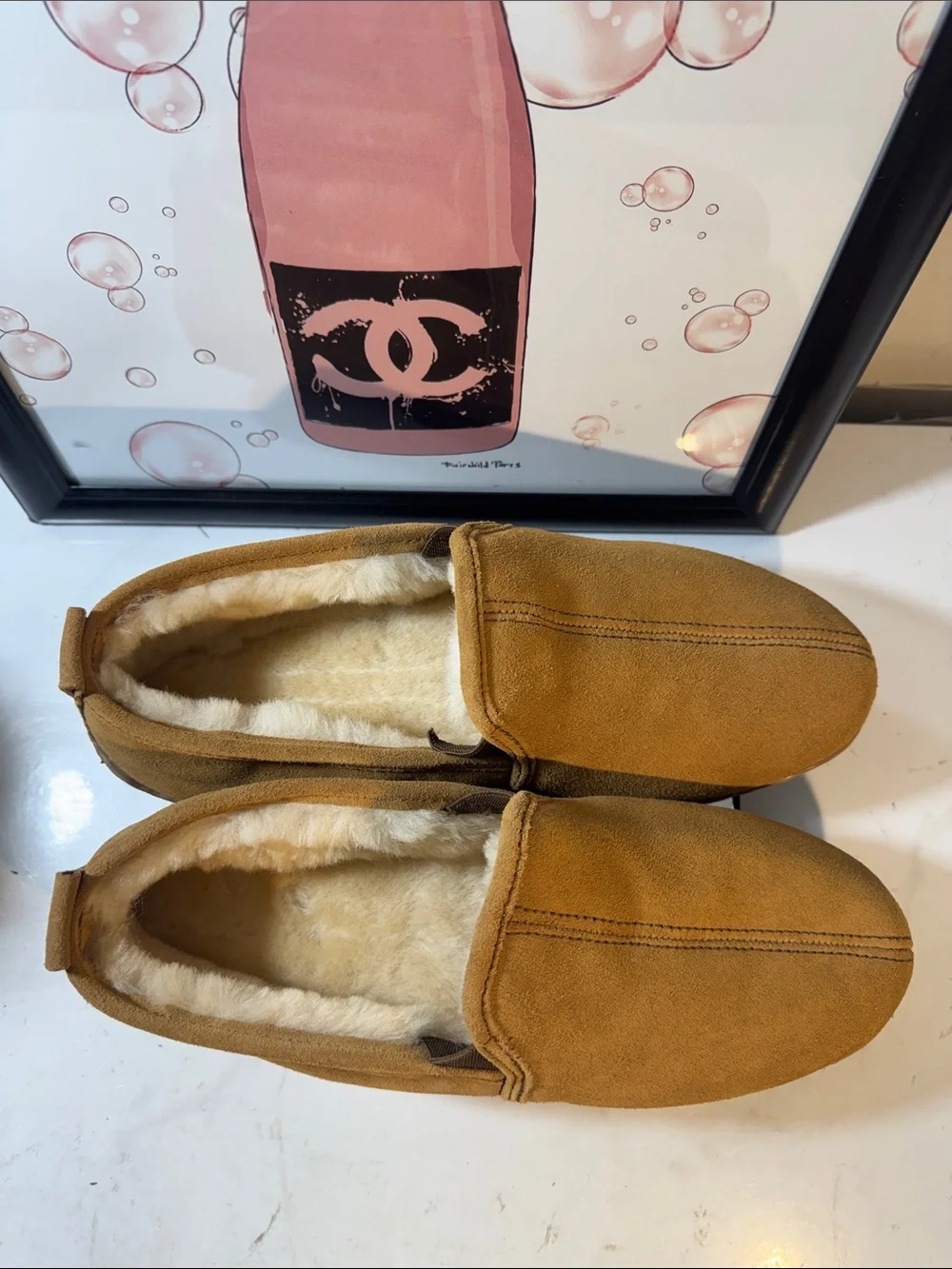 NWOT Minnetonka Men's Twin Gore Sheepskin Suede Slippers - Size 14